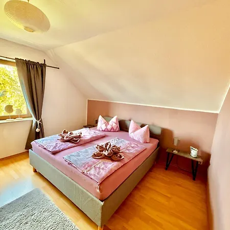 Apartment Gemütliche Direkt Am Goitzschesee, Platz Für Ganze Familie, Haustiere Sind Willkommen